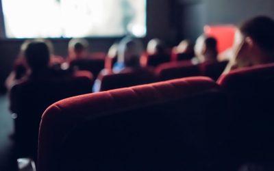 Devenez Spielberg en 10 semaines : Les nouvelles formations qui bousculent le cinéma traditionnel