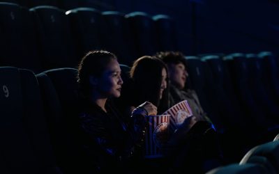 Plongée au cœur du cinéma : Découvrez les formations secrètes des réalisateurs primés