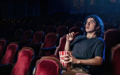 De l’ombre à la lumière : les secrets des métiers oubliés du cinéma